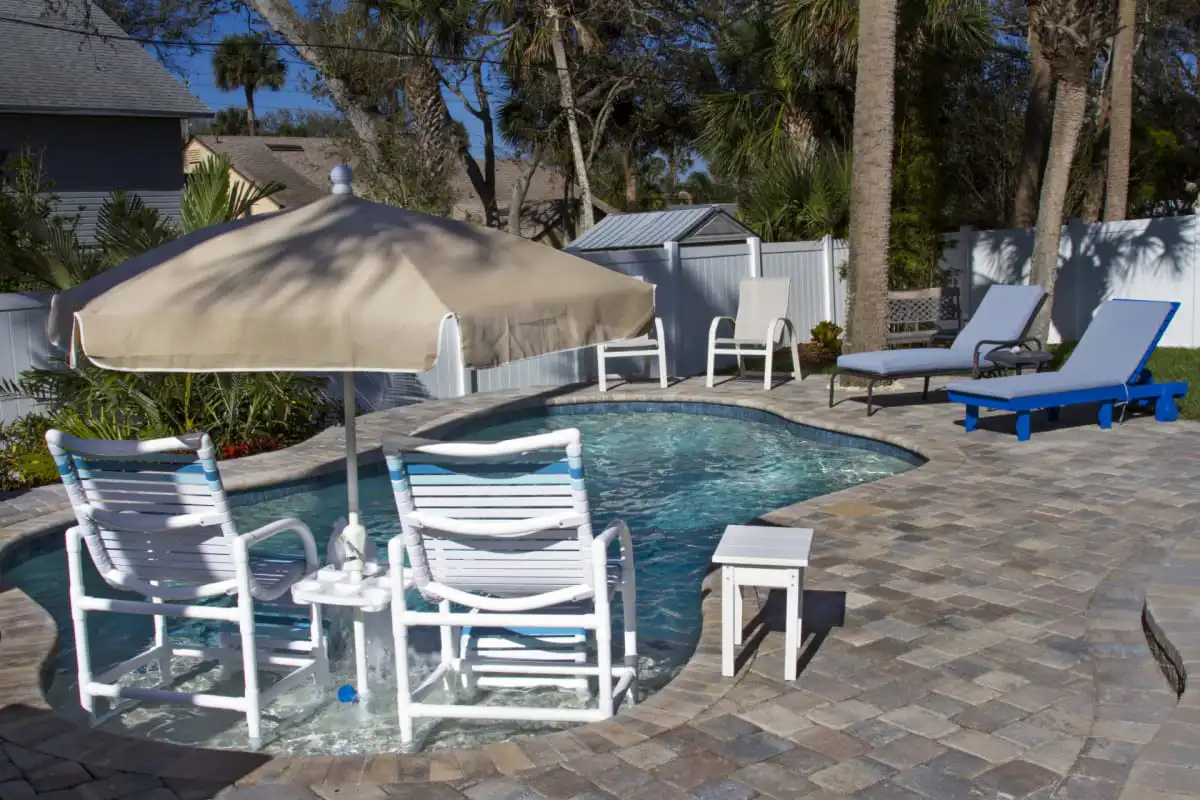 Plenty-of-room-to-relax-pool-side-around-this-custom-pool-by-All-Aqua-Pools.jpg
