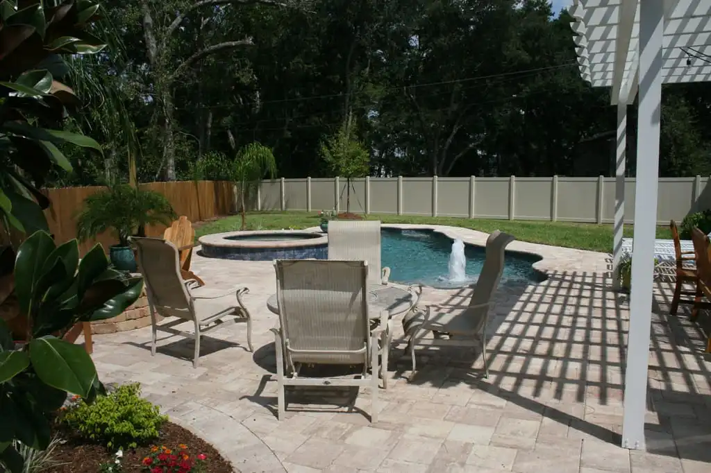 closeup_of_seating_area_and_trellis_port_orange_florida.jpg