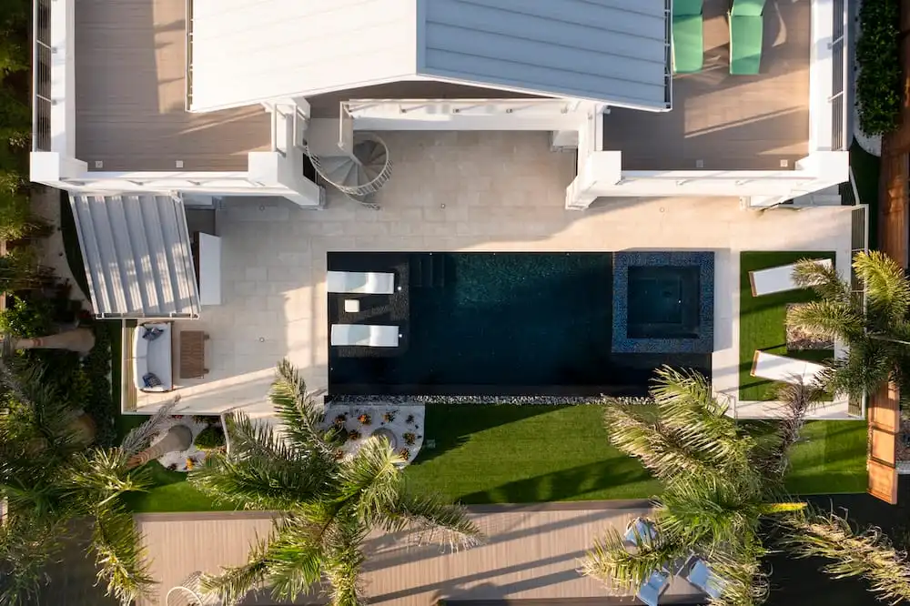 Pool Building