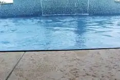 thumbs_Raised-graduated-glass-tile-wall.jpg