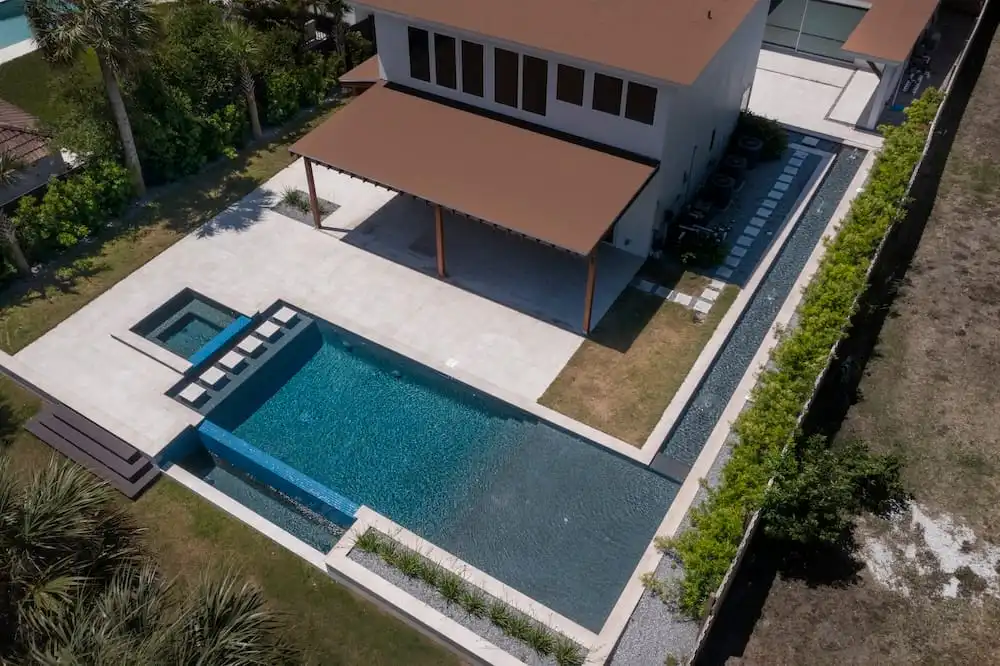 Pool Building